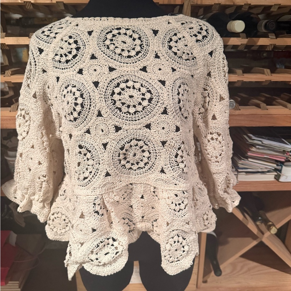 Solitaire Crochet Lace Peplum Top Cream Beige Medallion Boho Ruffle‎ M 21-1280